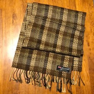 Cashmere scarf